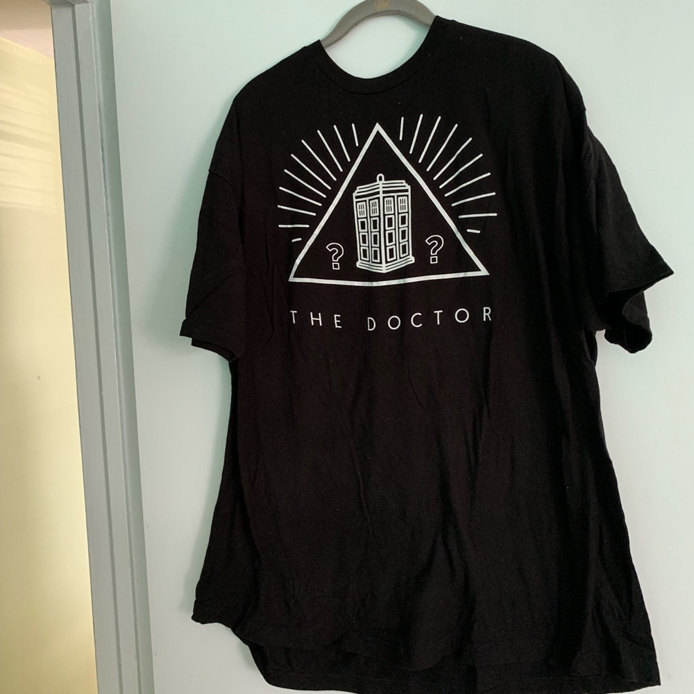 *SOLD ON MERC* Doctor Who T-shirt (unisex)